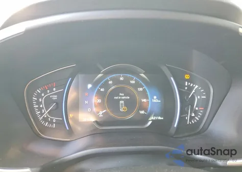 2019 Hyundai Santa Fe z USA, uszkodzony, nr VIN 5NMS5CAA9KH125908